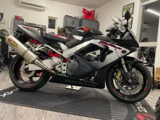 Honda CBR929RR Fireblade