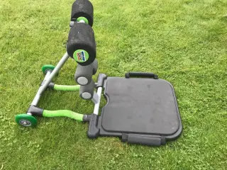 Træningsmaskine til mavemuskler og lænd