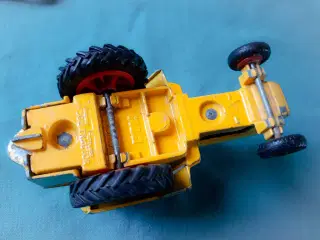 Corgi Traktor med Britains Vogn og Grise