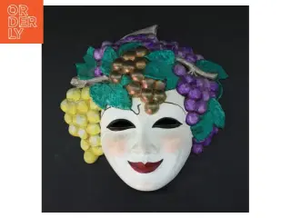 Vægdekoration - Bacchus maske, håndmalet keramik (str. 24x21 cm)