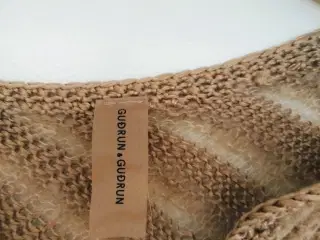 Cardigan strik fra "Gudrun & Gudrun"
