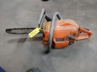 - - - HUSQVARNA MOTORSAV