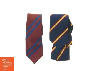 To stribede slips