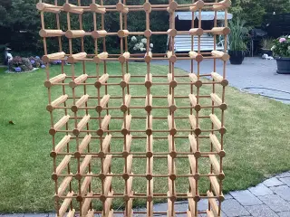 Vinreol i træ