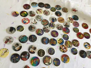 Caps