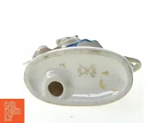 Malke pige i porcelæn (str. 11 x 6 x 13 cm)