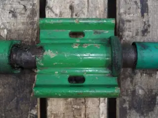 John Deere 6400 Liftspindel AL159543
