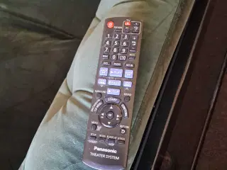 Tv sælges  med fjernbetjening 