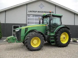 John Deere 8310R Powershift og stor vægt pakke. Evt med GPS anlæg på