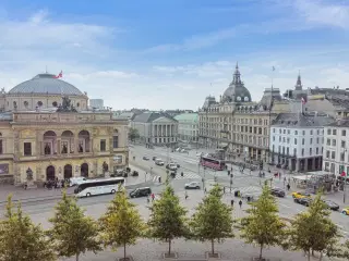 Eksklusivt kontorlejemål med udsigt til Det Kgl. Teater