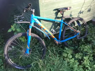 Moutainbike før cirka 155-170cm med Defekt Gear