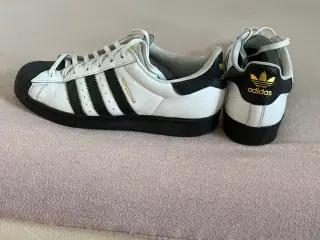 Adidas superstar sko str 44