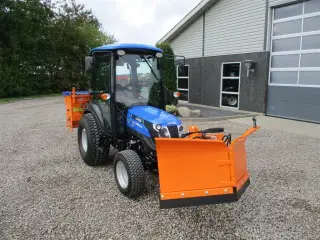 Solis 26 HST Snow Edition med frontlift, Vario SHL150 sneplov og SSP140 saltudlægger