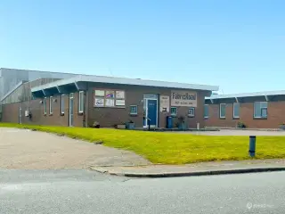 Fleksibelt erhvervslejemål med mange anvendelsesmuligheder