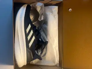 Adidas Ultraboost 5 