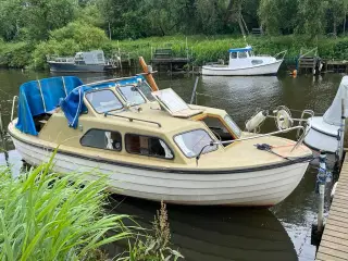 skilsø 23 kabine båd