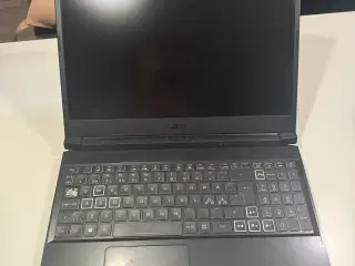 Acer nitor 5 