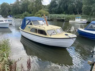 skilsø 23 kabine båd