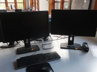 2 stk. computerskærme DELL, tastatur og mus samt computer DELL