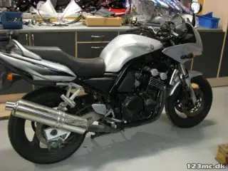 Yamaha Fazer 600