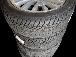 18 BMW 530 Hybrid 245/45r18 Red.K20 Vinter