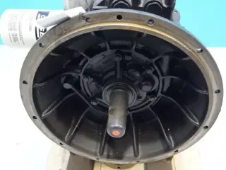 CASE 580SLE 4WD Transmission 