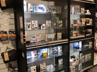 Butiksinventar uden indhold