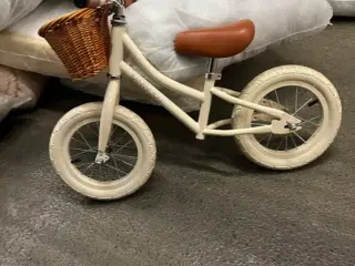 Banwood løbecykel - first go 