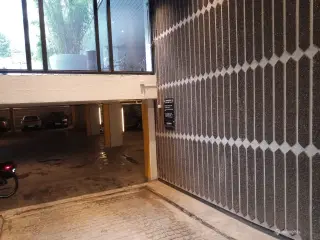 Parkering til leje på Bredgade 43 i Storkøbenhavn.