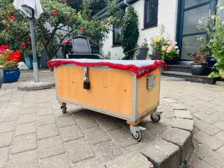 Professionel værktøjskasse med værktøj 