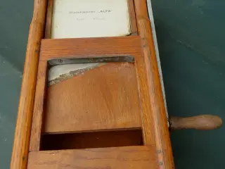 Brødskæremaskine