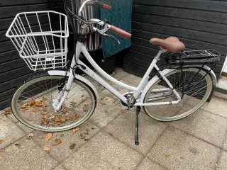 Næsten ny el cykel 