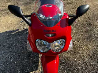 Suzuki GSX 600F