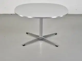 Fritz hansen cafébord i lysegrå med metal kant, lav