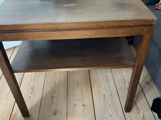 Teaktræsbord - 55x38h50cm