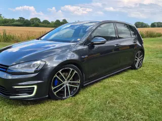 Velkørende og flot GOLF 7 GTE