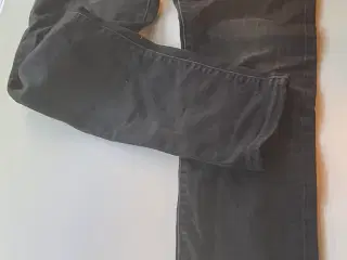 Slidte sorte Levi’s