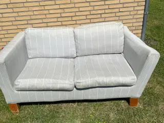 Lille 2 pers sofa i uld