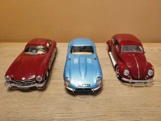 Modelbiler 3 stk. 500 kr. 1:18 
