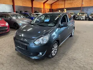 Mitsubishi Space Star 1,2 Black & White