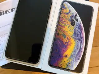 iPhone XS 64 GB