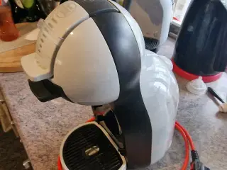 DOLCE GUSTO kaffemaskine