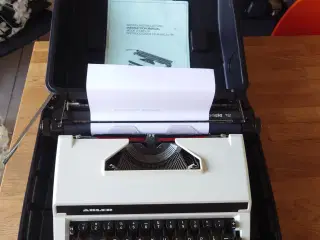 Adler Gabriele 12 hvid skrivemaskine 