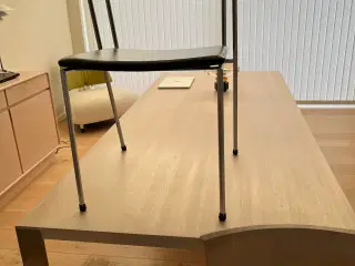 Spisebordstole model AX 826 Eg olie/læder