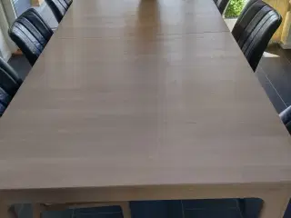 Spisebord