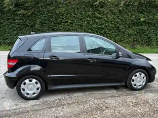 Mercedes nysynet B180. 2,0 CDI. År 2008.