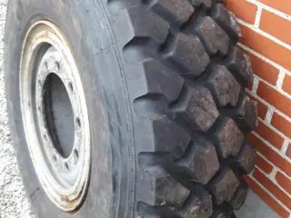 Michelin 365/85 R20 XZL med fælg