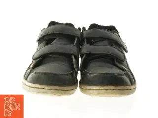 Sko fra Reebok (str. 33)