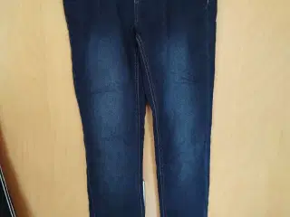Et par nye blå cowboy jeans str. 15 år