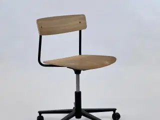 Cross Task Chair